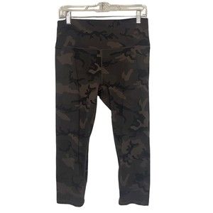 Zyia Active Womens Camo Crop Capri Leggings Black Gray Size 8 - 10